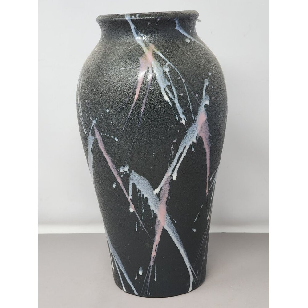 Large Art‎ Stoneware Vase With Abstract Splatter Design Harris Potteries Chicago